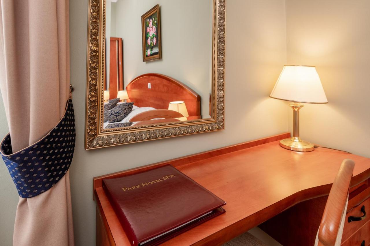 Double Room,1337177870:JPEG